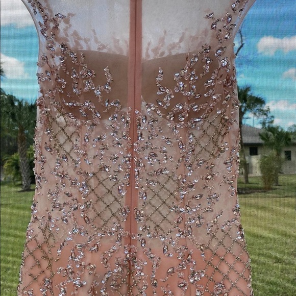 HOMECOMING PROM DRESS - Picture 8 of 11